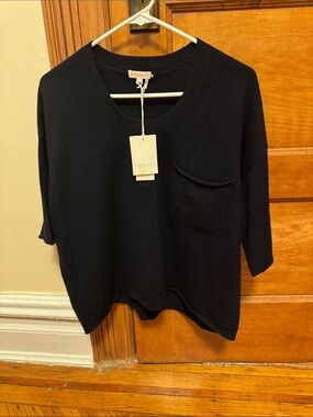 Demylee Cashmere Black Short-Sleeve Sweater with Chest Pocket